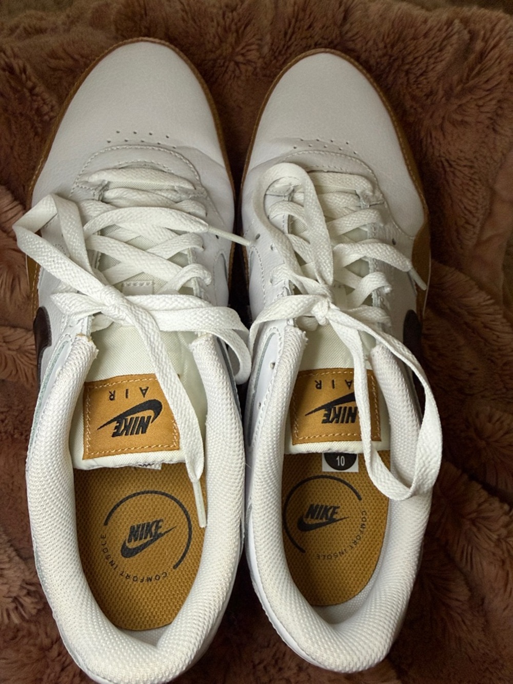 Nike Men’s White Sneakers with Brown Accents